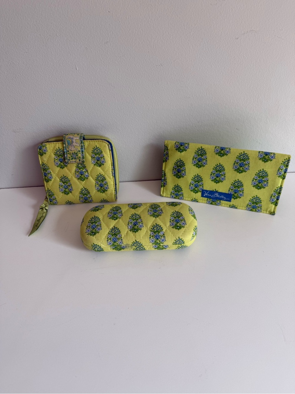 Vera Bradley Citrus Paisley/Elephants 3 Pc Wallet Glasses Case Checkbook Set